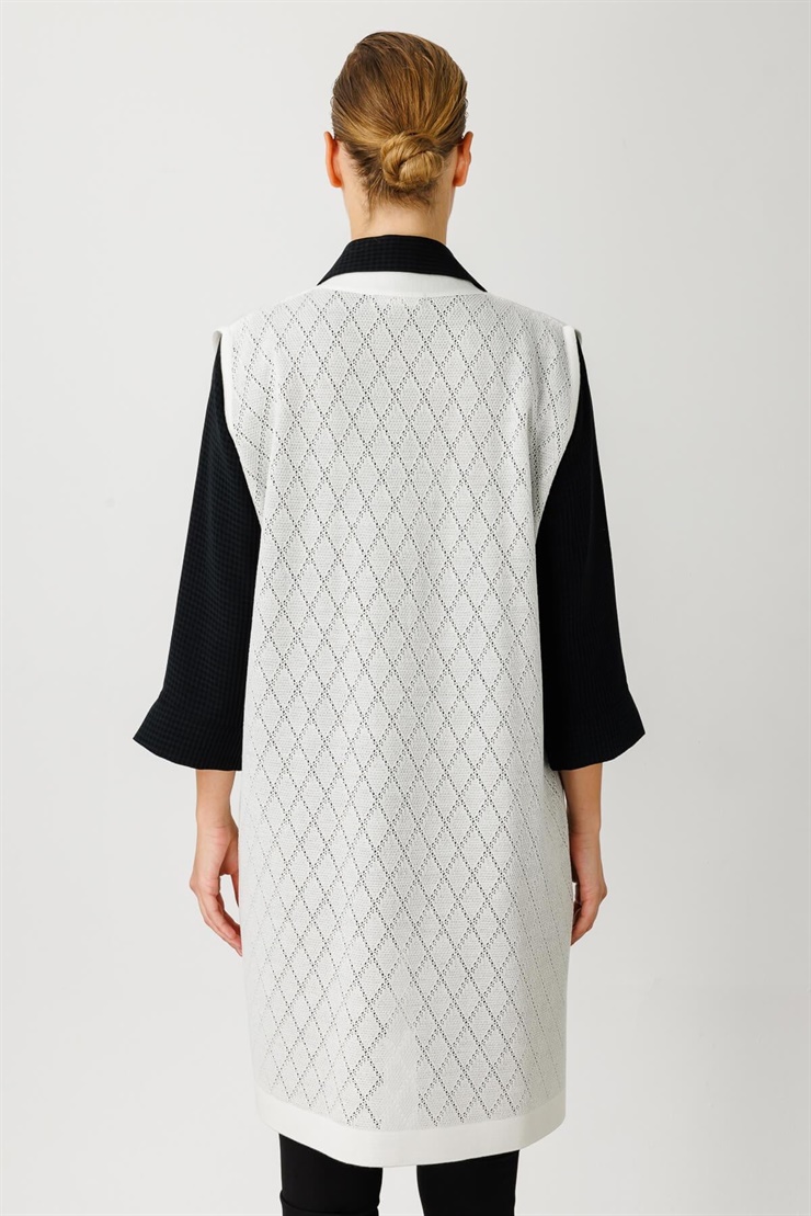 Mutlu Ertan Kadın Baklava Desen Ajurlu Triko Uzun Yelek Ekru 20110