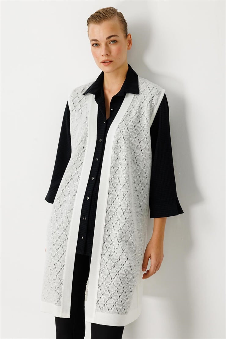 Mutlu Ertan Kadın Baklava Desen Ajurlu Triko Uzun Yelek Ekru 20110