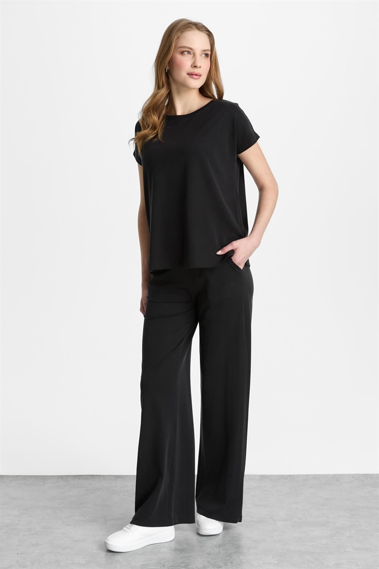 Mutlu Ertan Kadın Basic Sıfır Yaka Bluz Siyah 30467