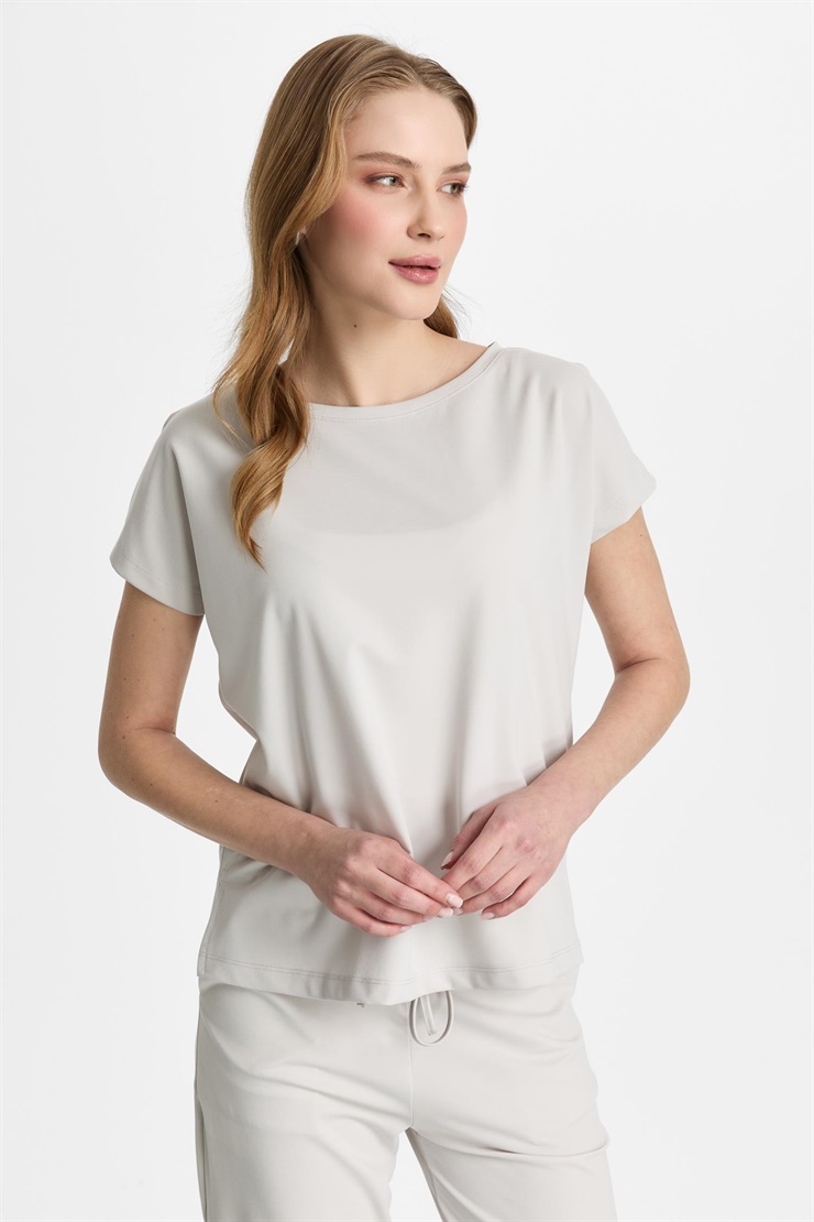 Mutlu Ertan Kadın Basic Sıfır Yaka Bluz Taş 30467