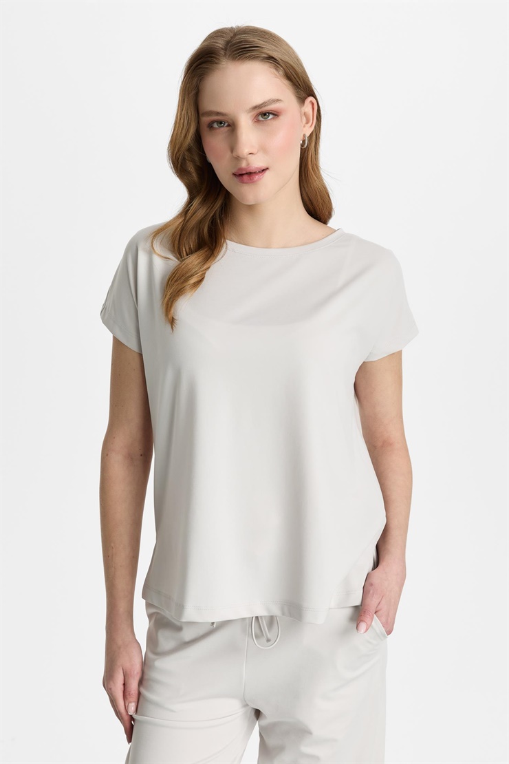 Mutlu Ertan Kadın Basic Sıfır Yaka Bluz Taş 30467