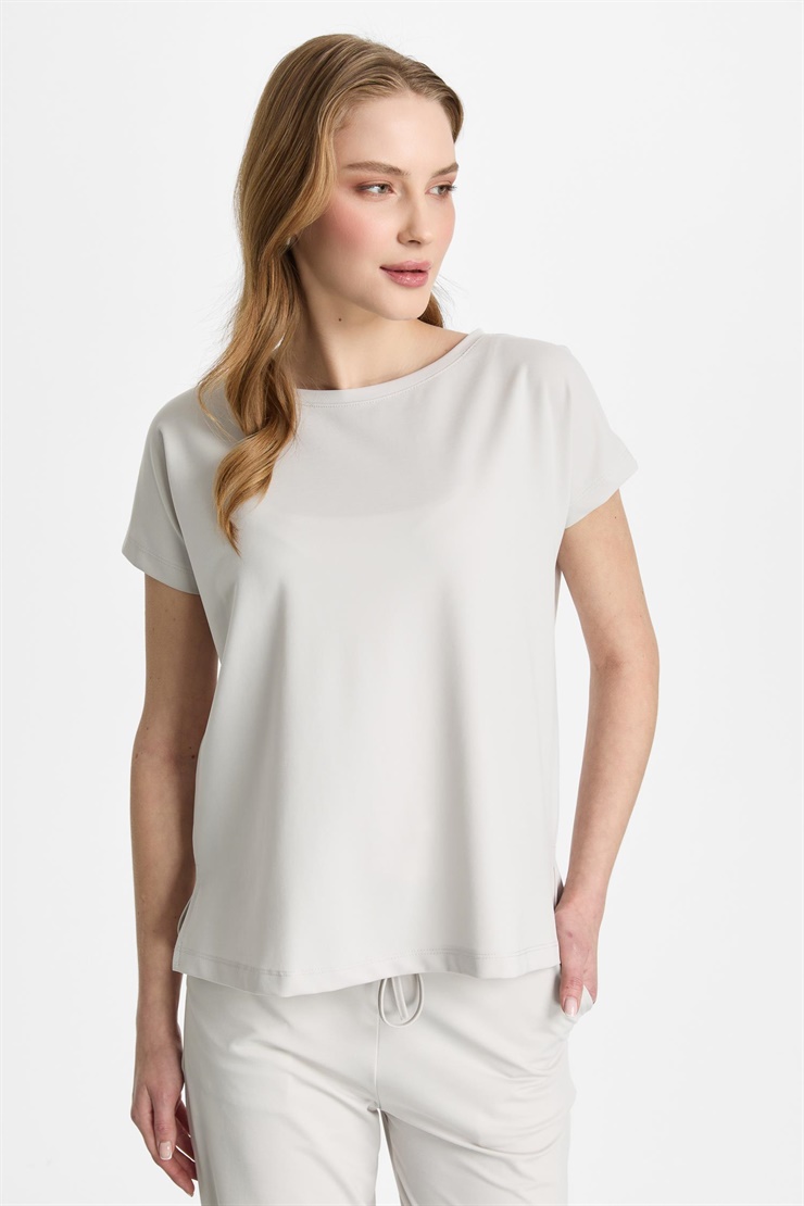 Mutlu Ertan Kadın Basic Sıfır Yaka Bluz Taş 30467