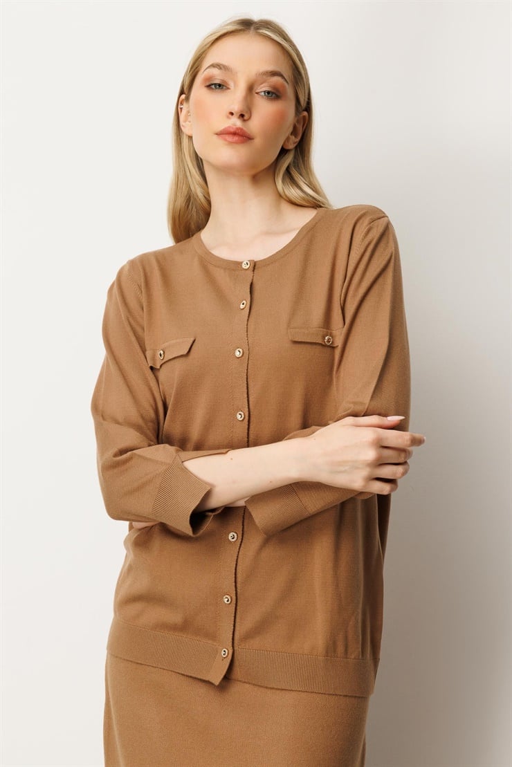 Mutlu Ertan Kadın Cep Detaylı Düğmeli Triko Hırka Camel 20228