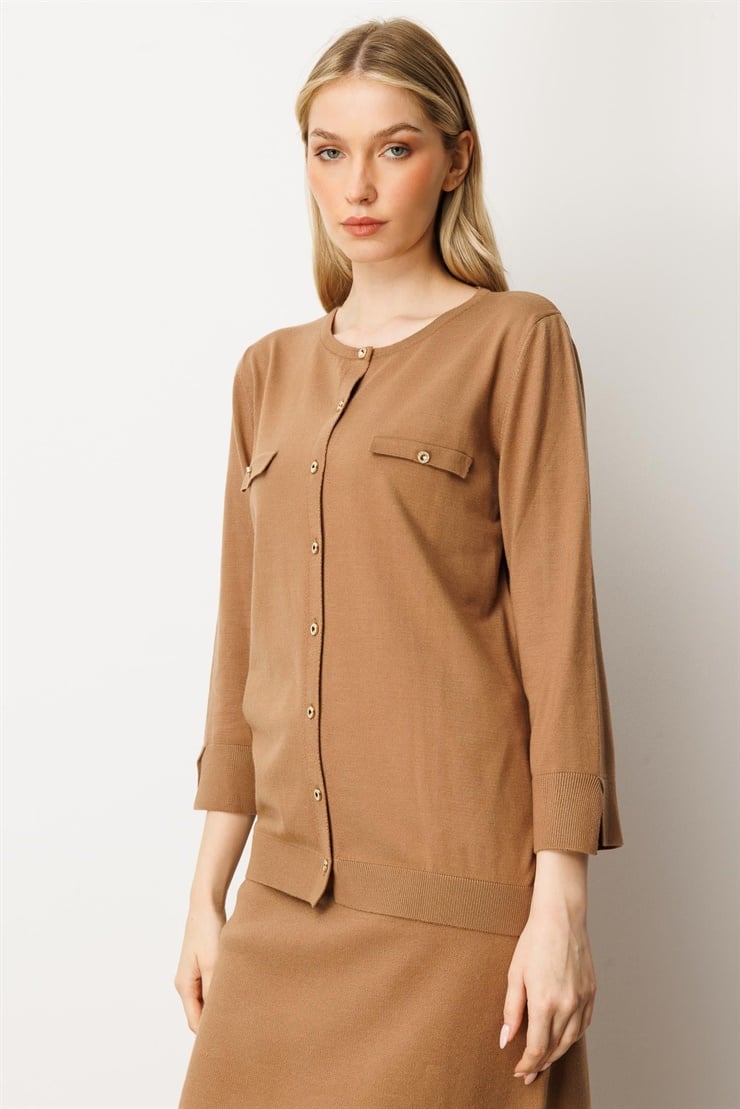 Mutlu Ertan Kadın Cep Detaylı Düğmeli Triko Hırka Camel 20228
