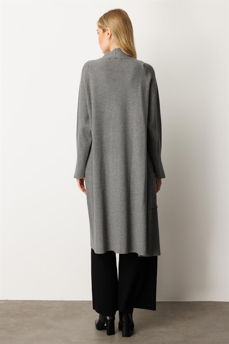 Mutlu Ertan Kadın Cep Detaylı Uzun Hırka Gri 20242