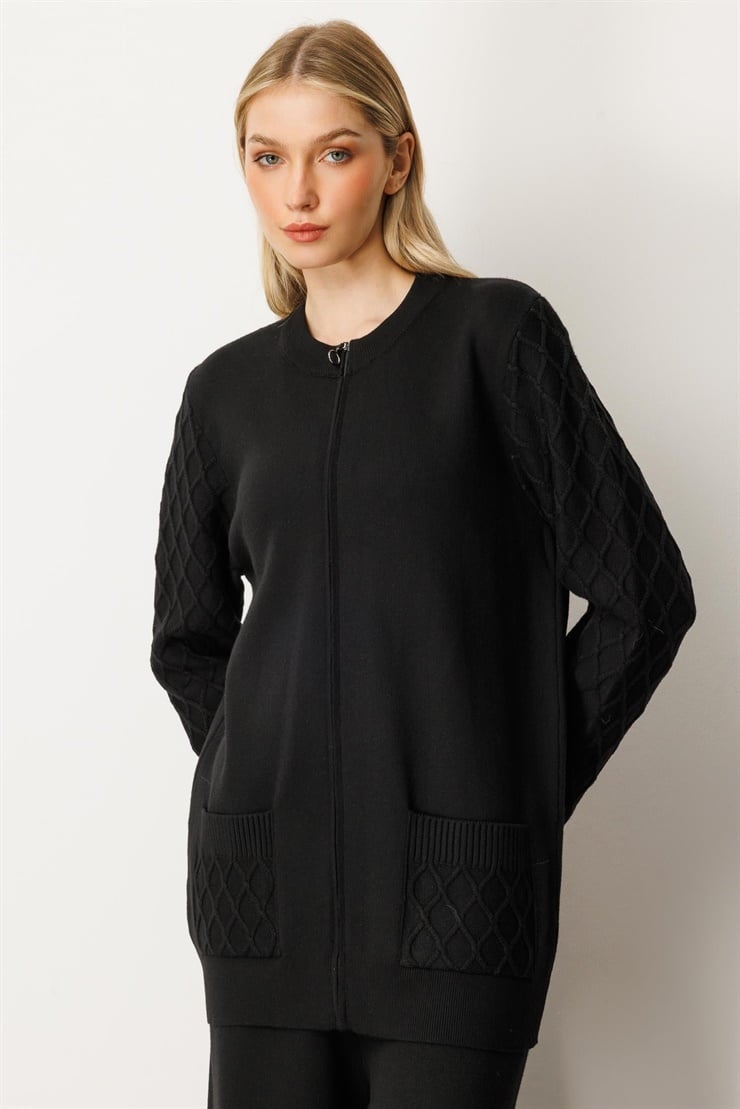 Mutlu Ertan Kadın Cep ve Kol Desenli Triko Hırka Siyah 20239