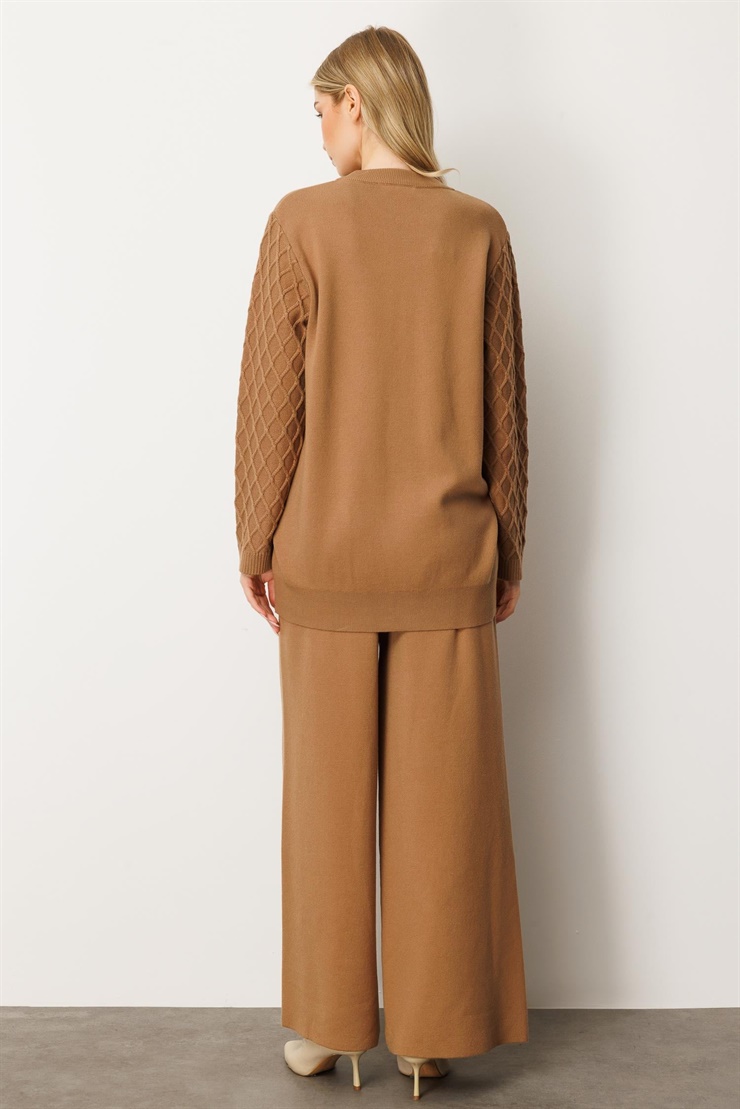 Mutlu Ertan Kadın Cep ve Kol Desenli Triko Hırka Camel 20239