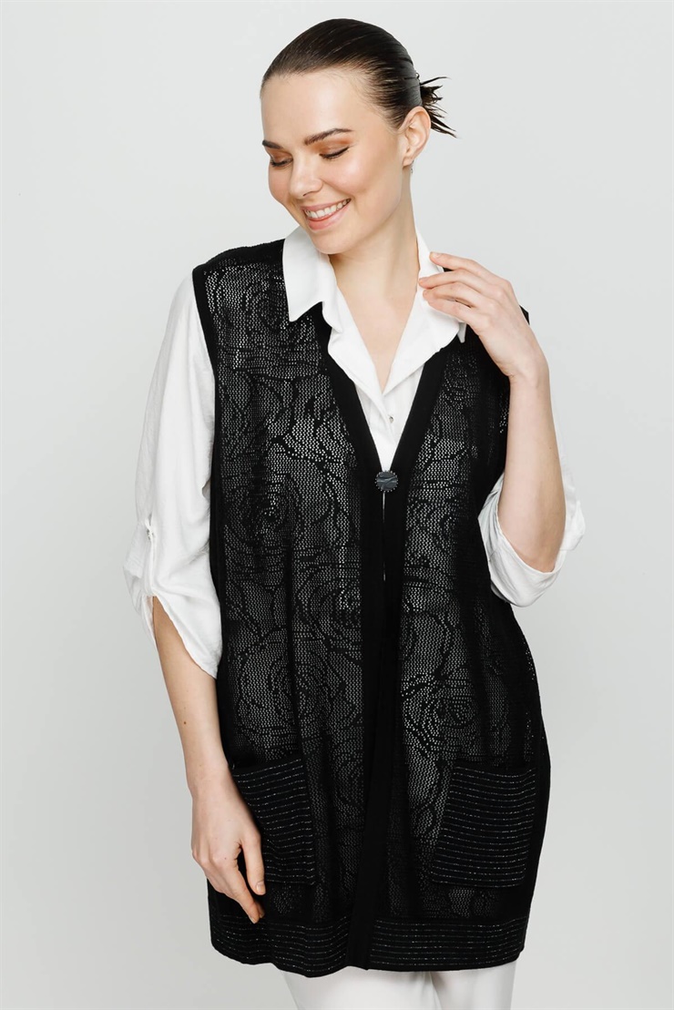 Mutlu Ertan Kadın Çiçek Ajurlu Kısa Triko Yelek Siyah 2818