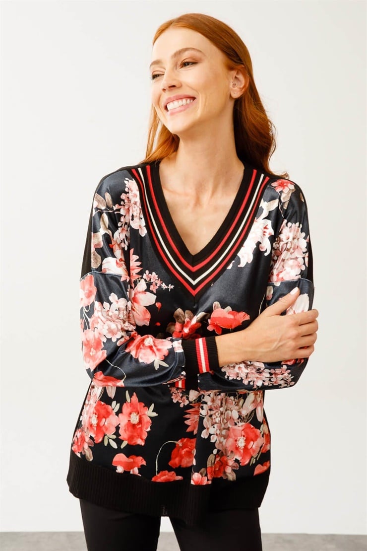 Mutlu Ertan Kadın Çiçek Desenli Bluz Siyah 2930