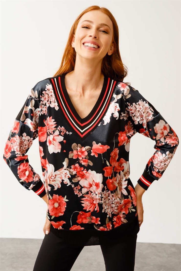 Mutlu Ertan Kadın Çiçek Desenli Bluz Siyah 2930