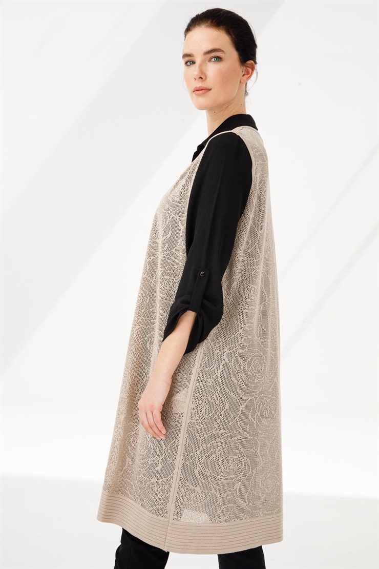 Mutlu Ertan Kadın Çiçek Desenli Uzun Triko Yelek Vizon 2803