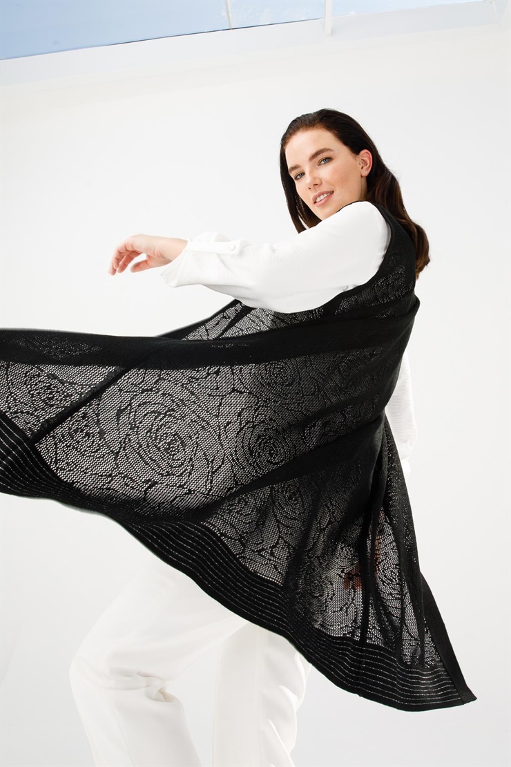 Mutlu Ertan Kadın Çiçek Desenli Uzun Triko Yelek Siyah 2803