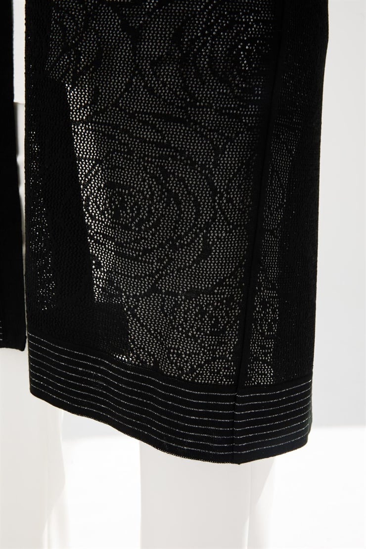 Mutlu Ertan Kadın Çiçek Desenli Uzun Triko Yelek Siyah 2803