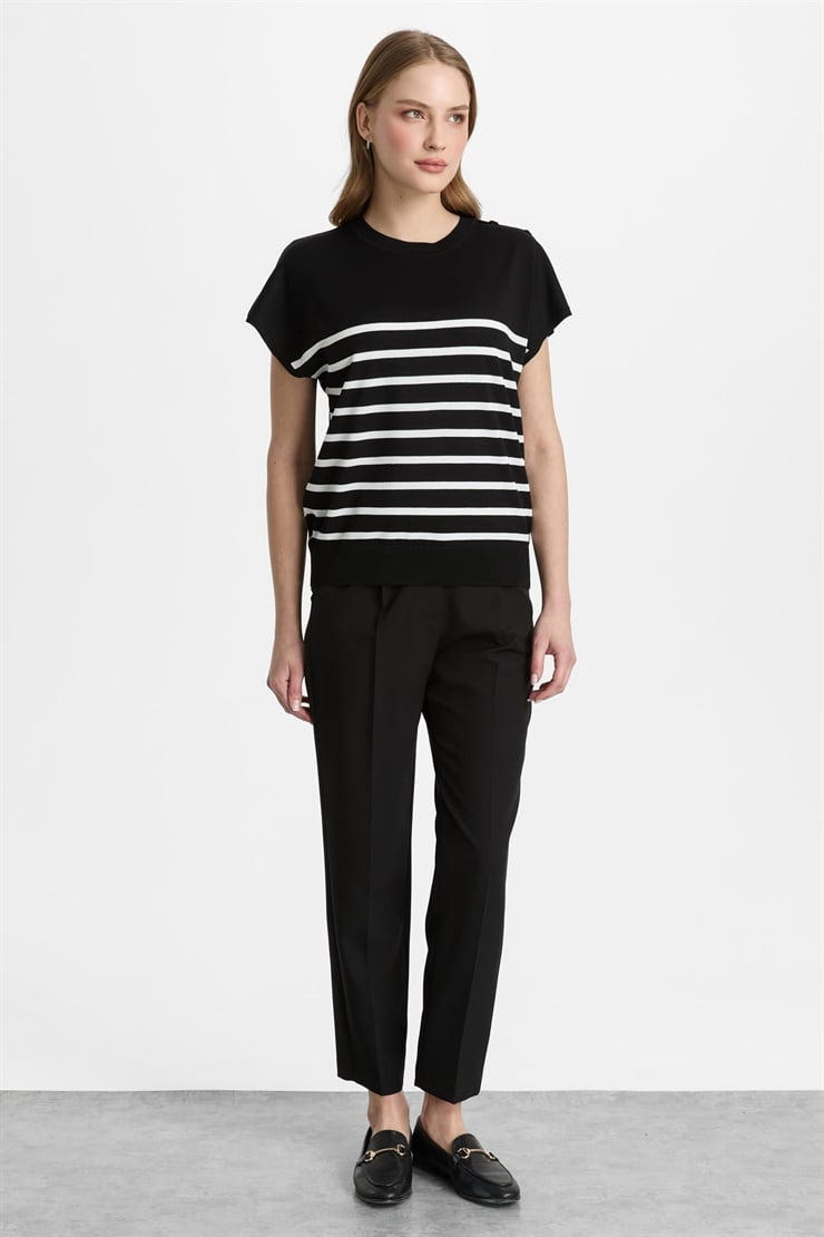 Mutlu Ertan Kadın Çizgili Düğmeli Triko Bluz Siyah-Ekru 20322