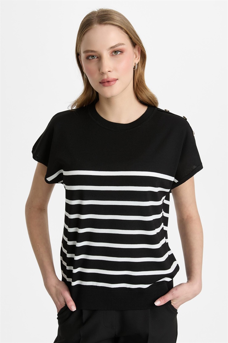 Mutlu Ertan Kadın Çizgili Düğmeli Triko Bluz Siyah-Ekru 20322