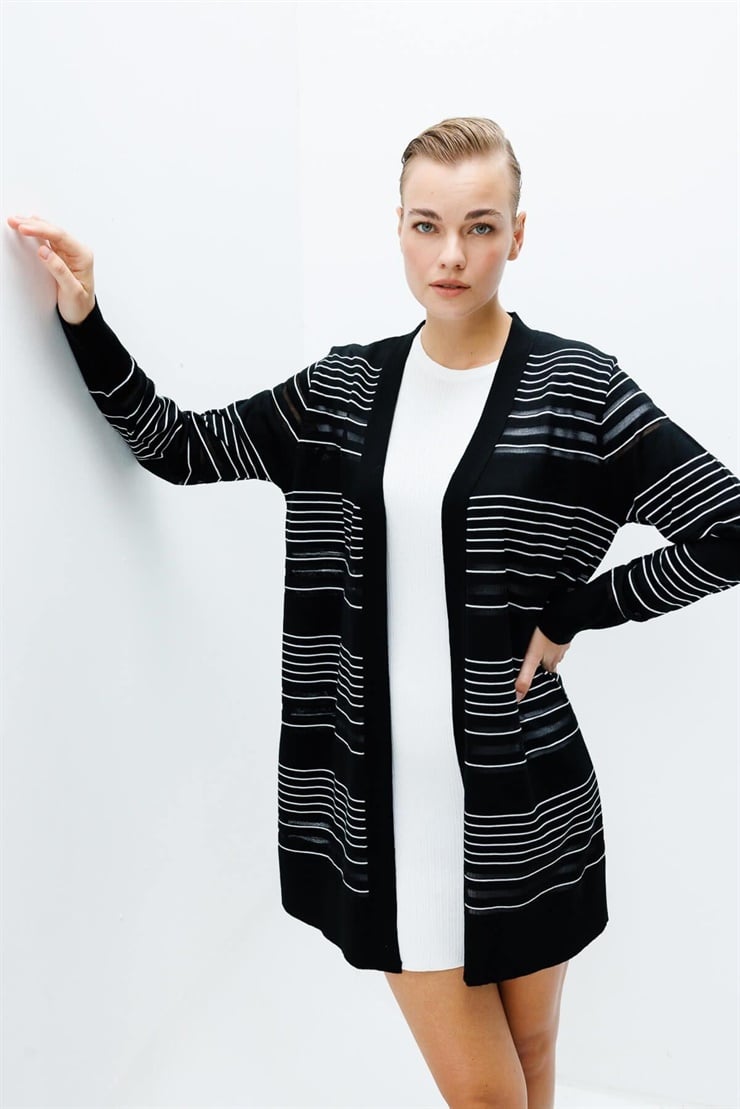 Mutlu Ertan Kadın Çizgili Simli Triko Hırka Siyah-Ekru 20113