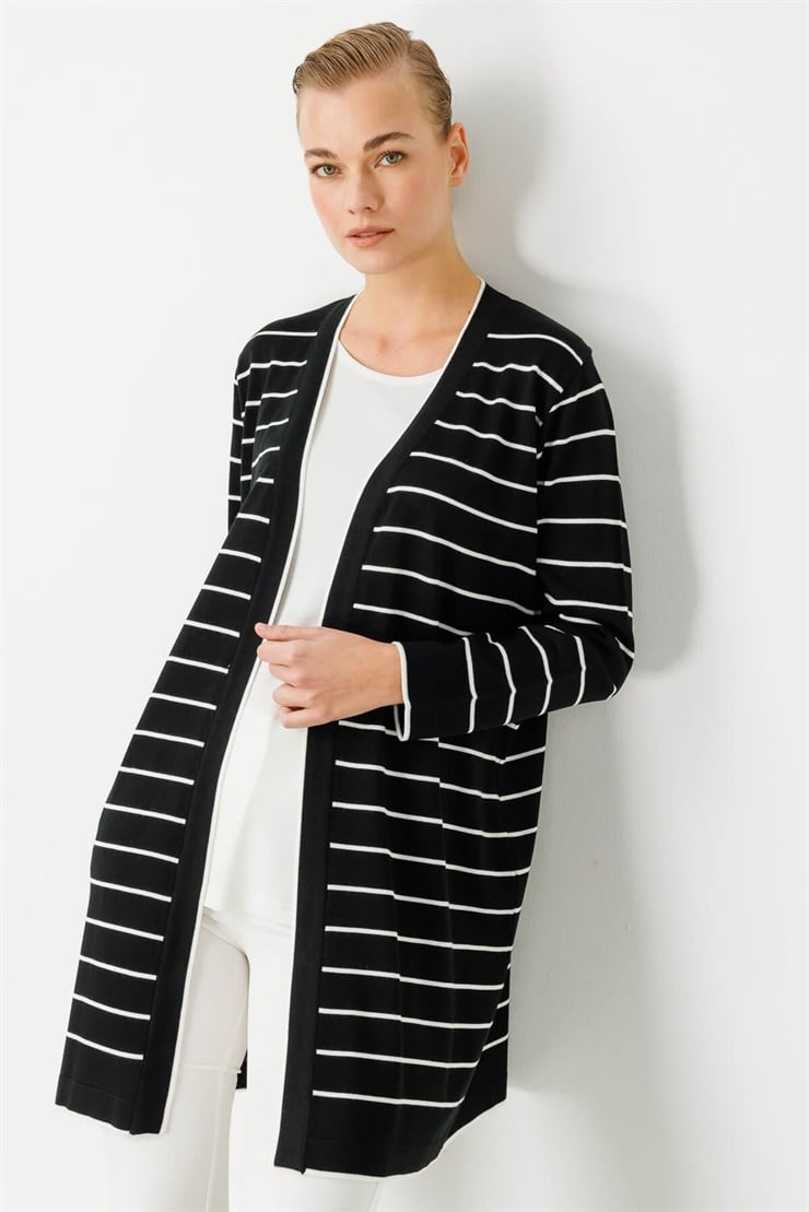 Mutlu Ertan Kadın Çizgili Triko Hırka Siyah-Ekru 20106