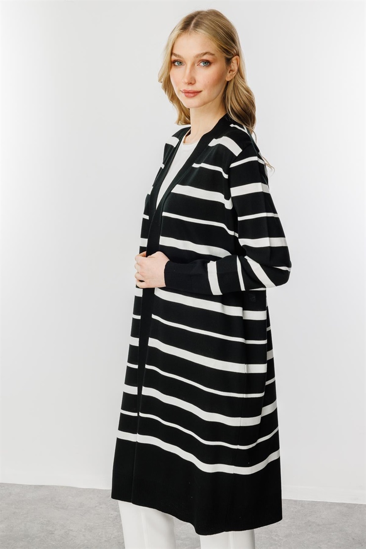 Mutlu Ertan Kadın Çizgili Triko Hırka Siyah-Ekru 20023