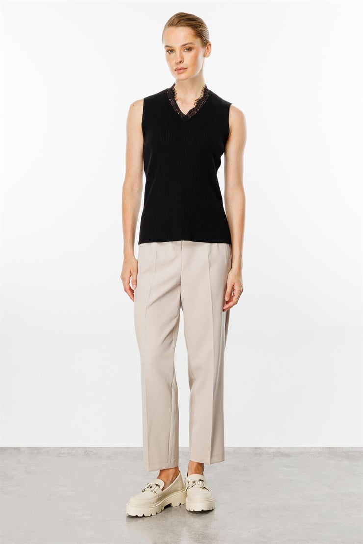 Mutlu Ertan Kadın Dantelli Triko Atlet Siyah 20075