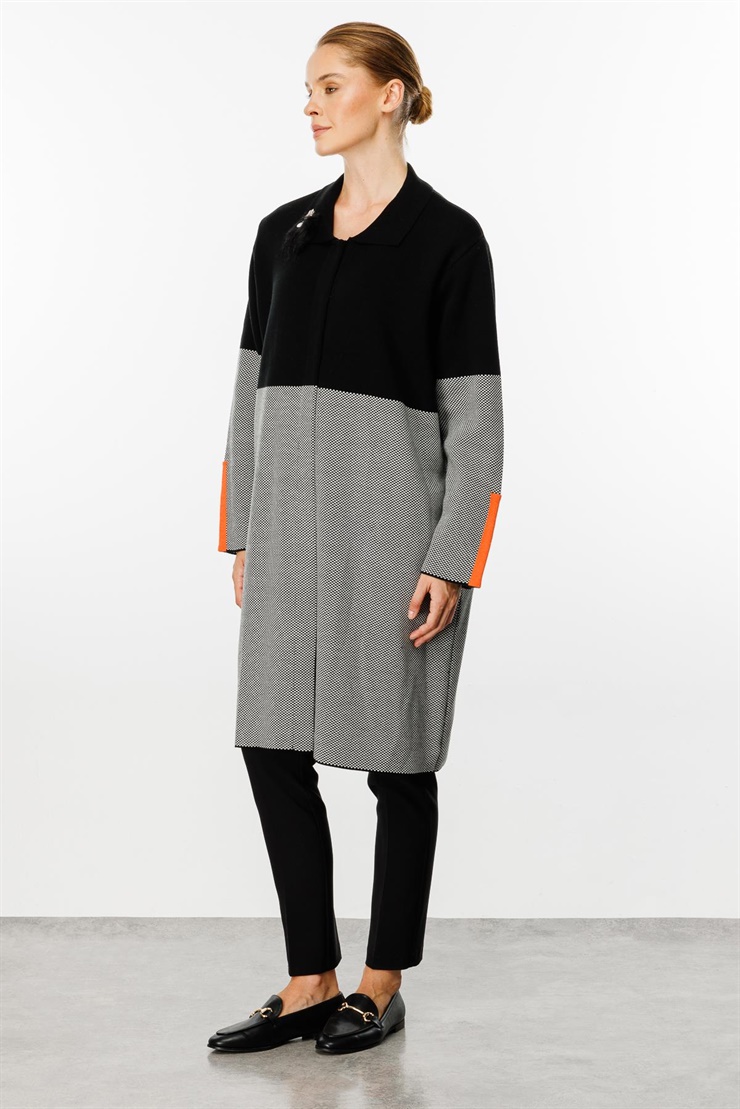 Mutlu Ertan Kadın Desenli Gömlek Yaka Uzun Triko Hırka Siyah-Ekru 2703