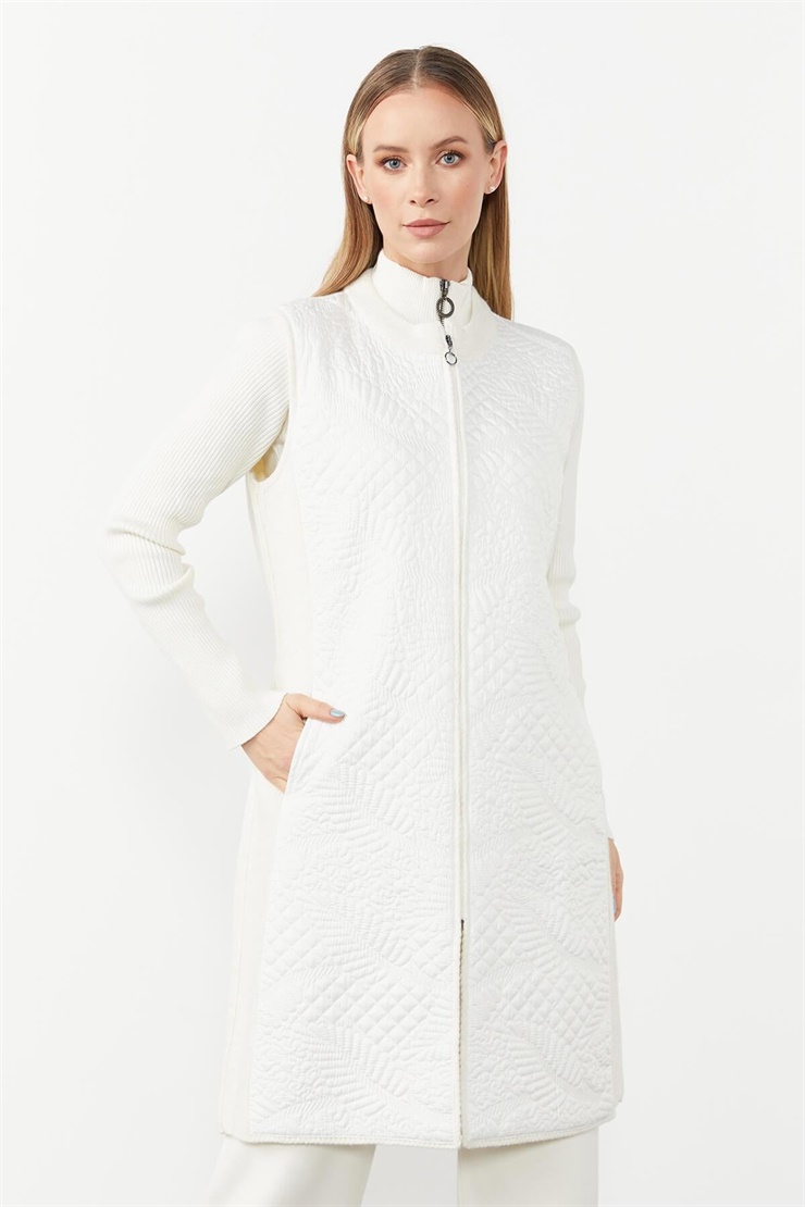 Mutlu Ertan Kadın Desenli Kapitone Uzun Triko Yelek Ekru 20073