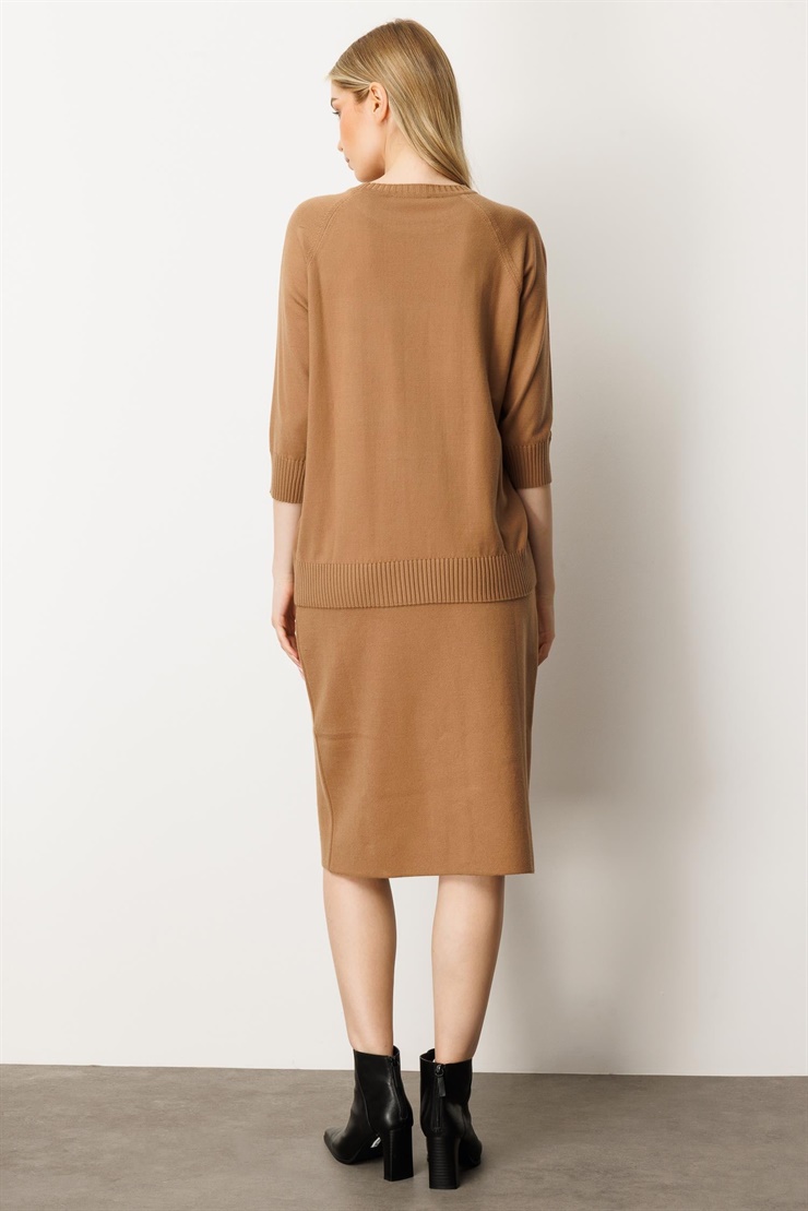 Mutlu Ertan Kadın Düğme Detaylı Triko Etek Camel 20232