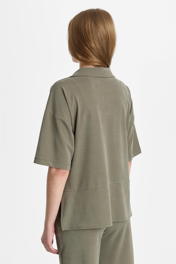 Mutlu Ertan Kadın Gömlek Yaka Bluz Haki 30466