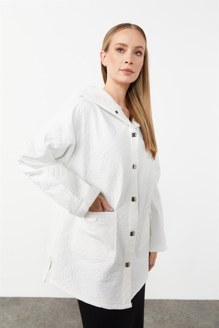 Mutlu Ertan Kadın Kapitone Kapüşonlu Ceket Ekru 30240