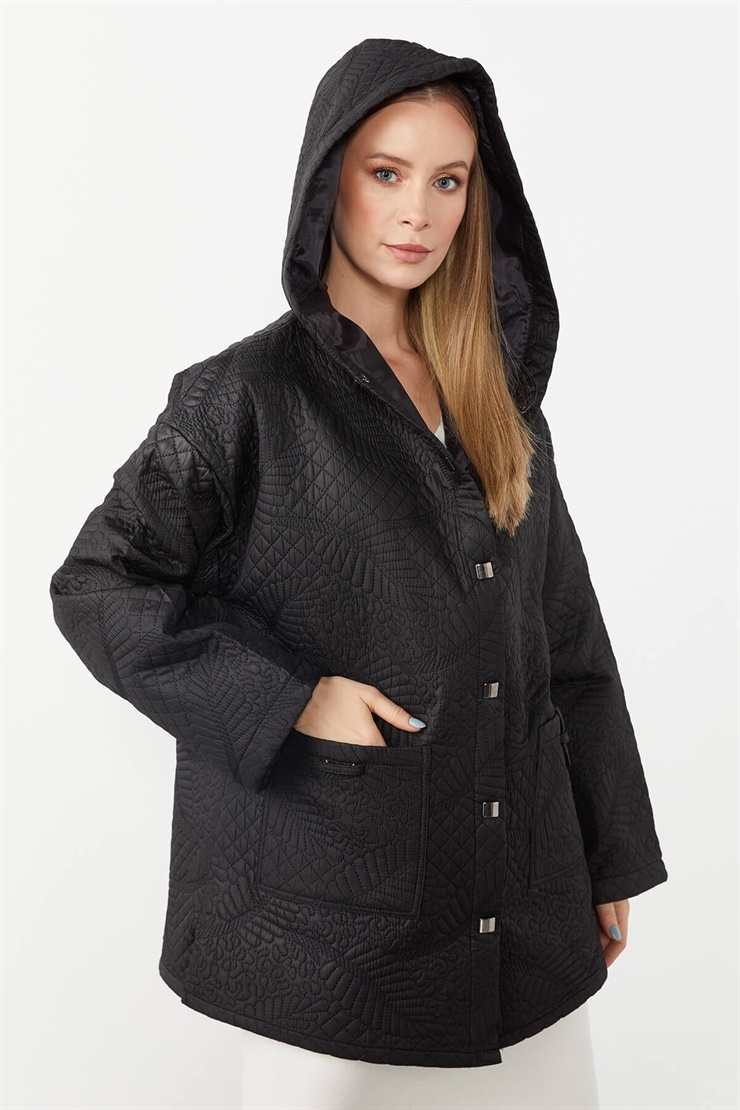 Mutlu Ertan Kadın Kapitone Kapüşonlu Ceket Siyah 30240