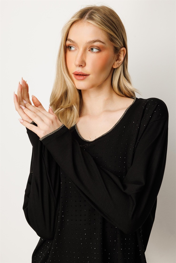 Mutlu Ertan Kadın Kare Taşlı Bluz Siyah 30431