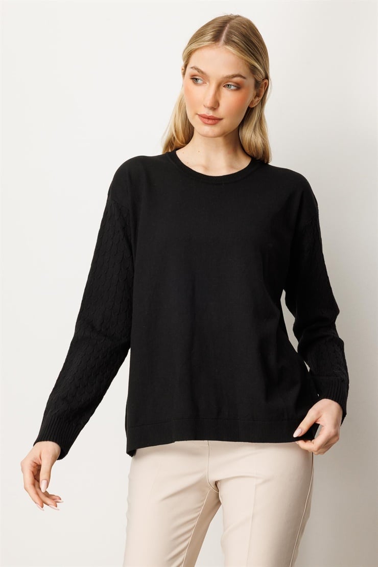 Mutlu Ertan Kadın Kolları Yürütmeli Sıfır Yaka Triko Bluz Siyah 20255