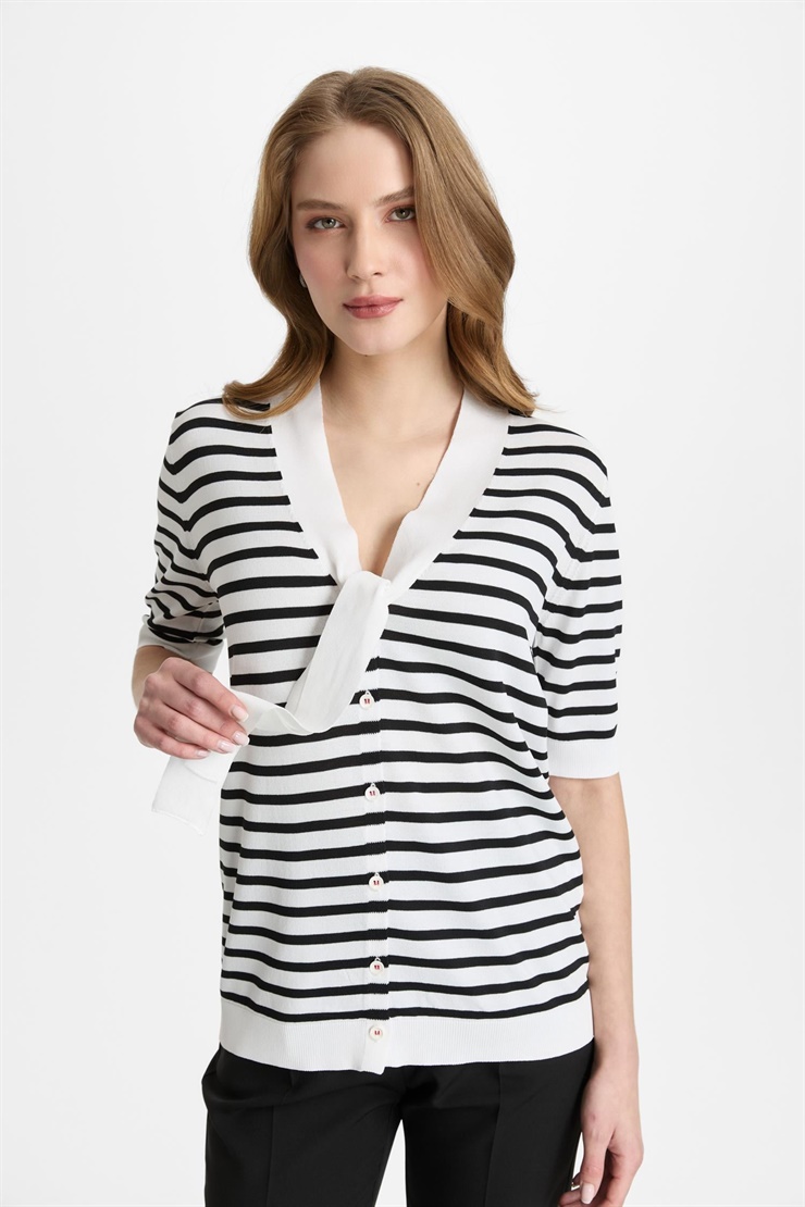 Mutlu Ertan Kadın Kravat Detalı Çizgili Bluz Ekru - Siyah 20311