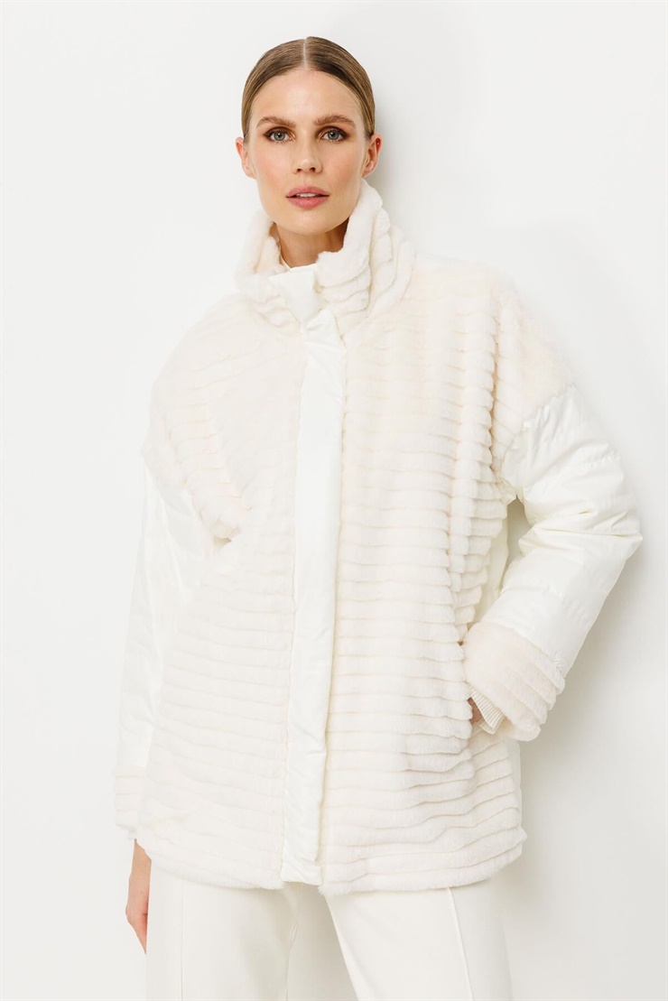 Mutlu Ertan Kadın Kürk Kombinli Kapitone Yakalı Mont Ekru 30196