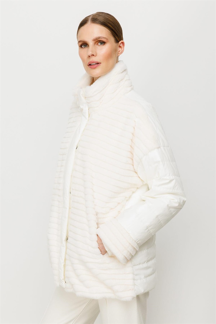 Mutlu Ertan Kadın Kürk Kombinli Kapitone Yakalı Mont Ekru 30196