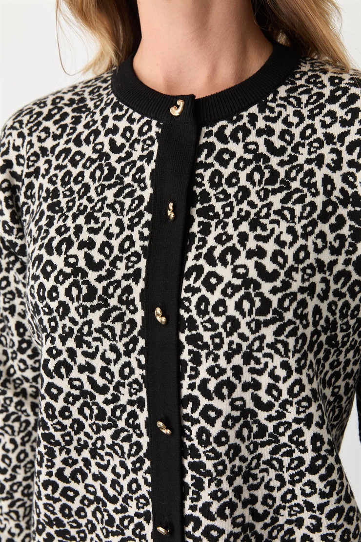 Mutlu Ertan Kadın Leoparlı Triko Düğmeli  Hırka Ekru - Siyah 20295