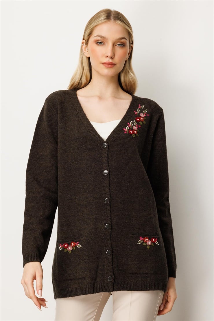 Mutlu Ertan Kadın Nakış Detaylı Triko Hırka Kahve 20221