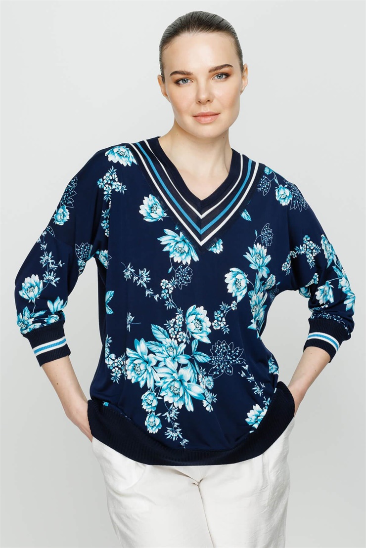 Mutlu Ertan Kadın Önü Desenli Arkası Triko Kombinli Truvakar Kol Bluz Lacivert-Mavi 20018