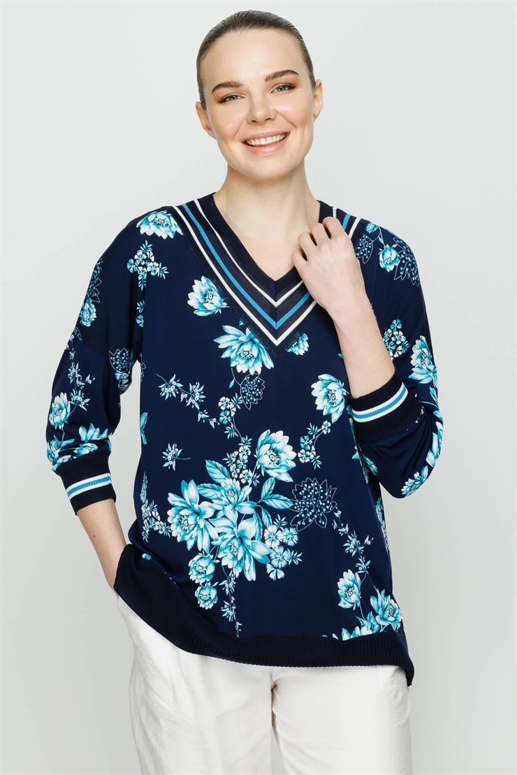 Mutlu Ertan Kadın Önü Desenli Arkası Triko Kombinli Truvakar Kol Bluz Lacivert-Mavi 20018