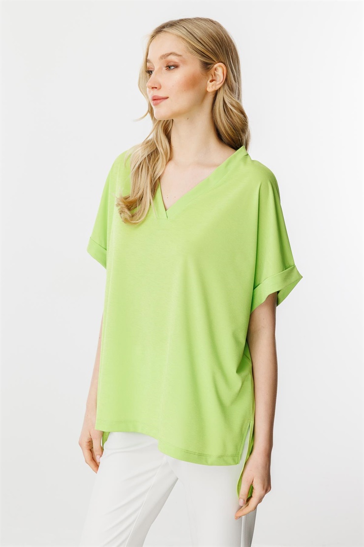 Mutlu Ertan Kadın Oversize V Yaka Kısa Kol Bluz Yesil 30340