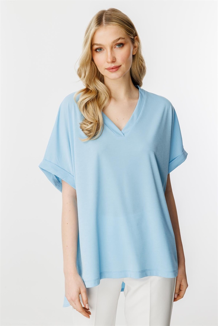 Mutlu Ertan Kadın Oversize V Yaka Kısa Kol Bluz Mavi 30340
