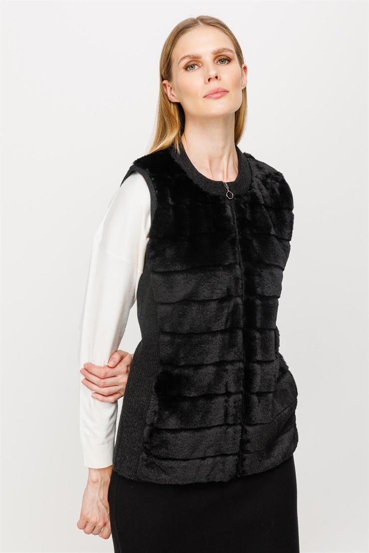 Mutlu Ertan Kadın Peluş Kombinli Triko Kısa Yelek Siyah 2948