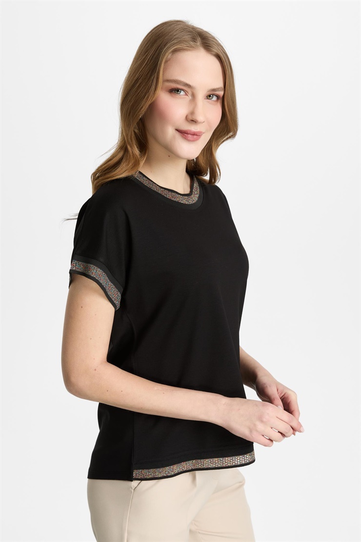 Mutlu Ertan Kadın Sıfır Yaka Simli Ribanalı Bluz Siyah 30445