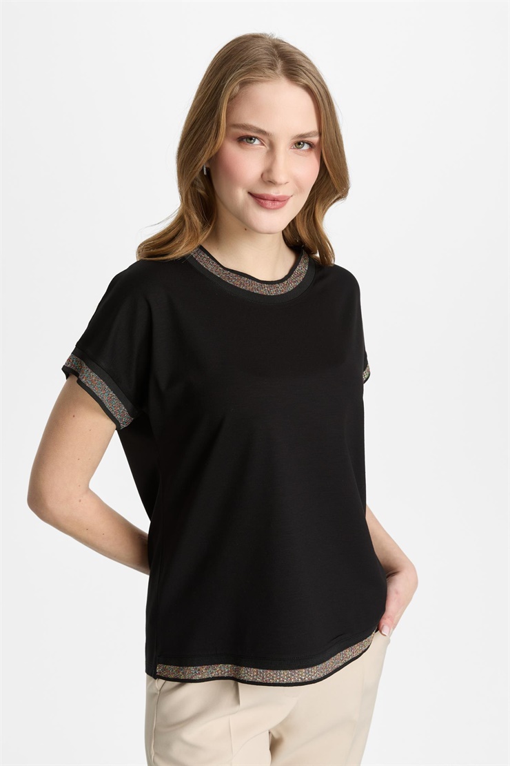 Mutlu Ertan Kadın Sıfır Yaka Simli Ribanalı Bluz Siyah 30445