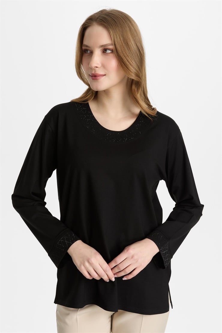 Mutlu Ertan Kadın Sıfır Yaka Taşlı Penye Bluz Siyah 30463
