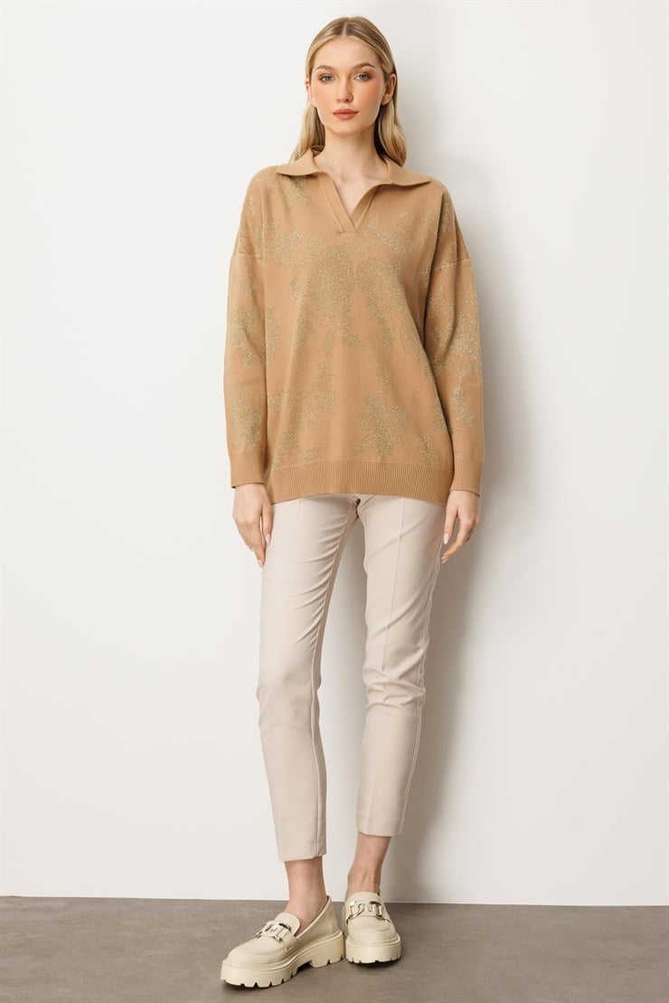 Mutlu Ertan Kadın Simli Gül Desenli Gömlek Yaka Triko Bluz Camel - Gold 20230