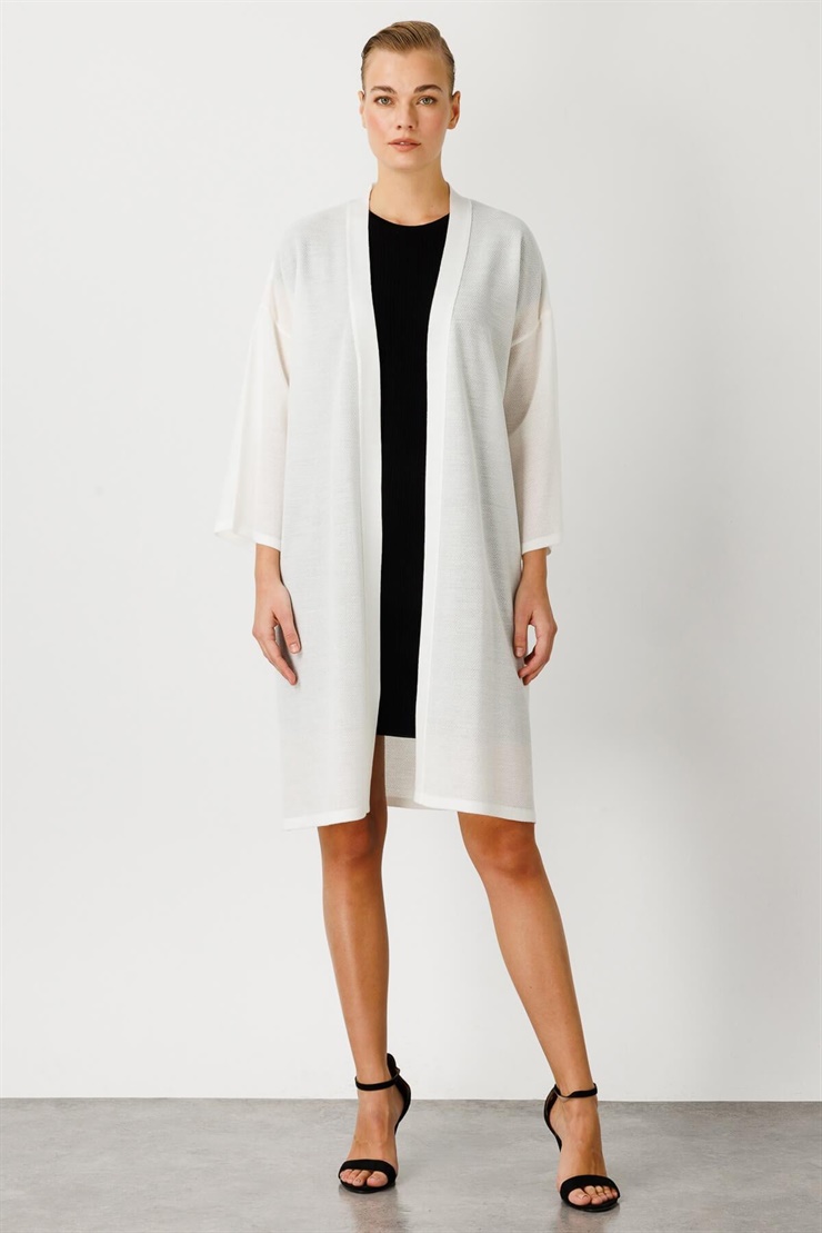 Mutlu Ertan Kadın Simli Truvakar Kol Hırka Ekru 2911