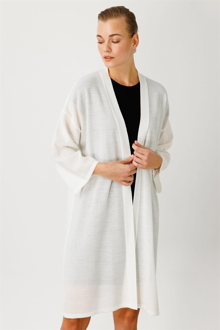 Mutlu Ertan Kadın Simli Truvakar Kol Hırka Ekru 2911