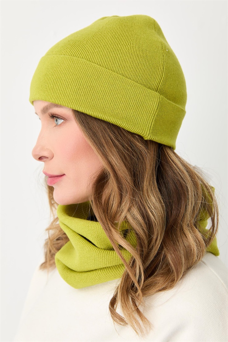 Mutlu Ertan Kadın Trio Set Triko Bere Boyunluk Eldiven Açık Yeşil 20288