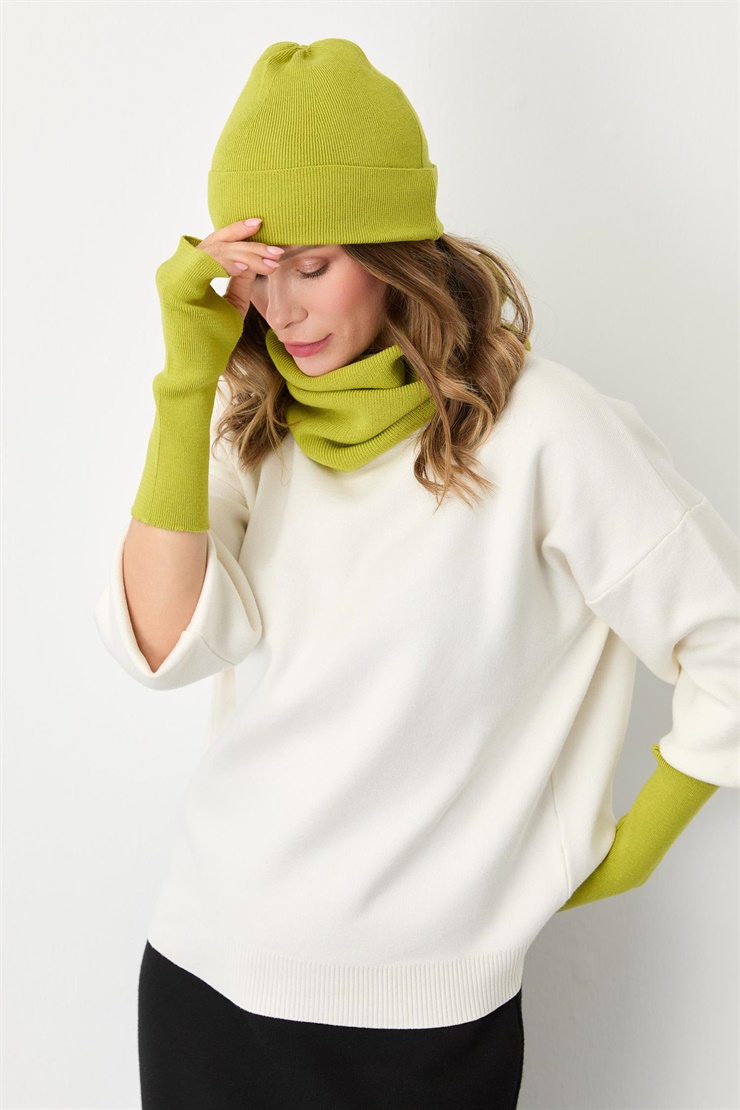 Mutlu Ertan Kadın Trio Set Triko Bere Boyunluk Eldiven Açık Yeşil 20288