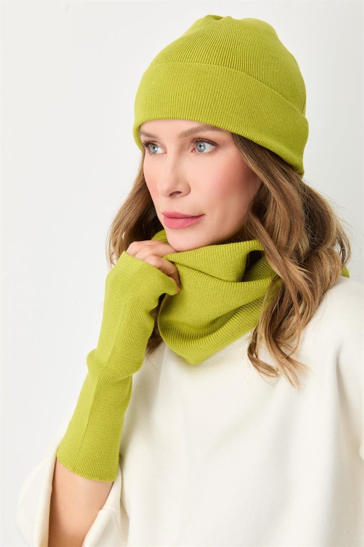 Mutlu Ertan Kadın Trio Set Triko Bere Boyunluk Eldiven Açık Yeşil 20288